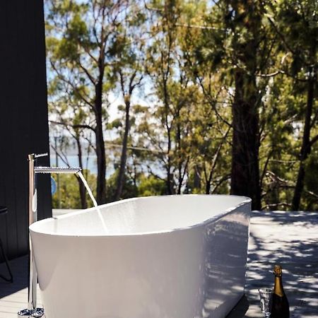 Blyth Retreat, Bruny Island Villa Simpsons Bay ภายนอก รูปภาพ