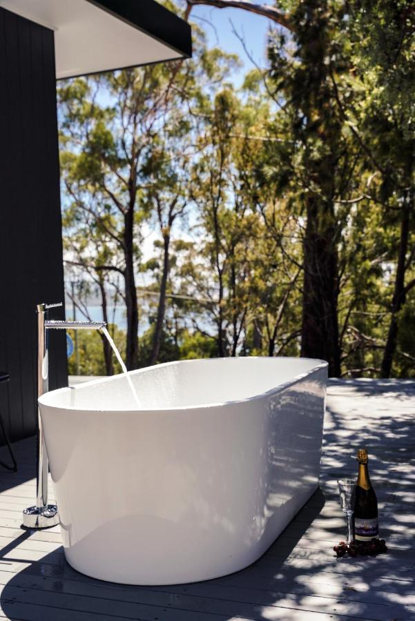Blyth Retreat, Bruny Island Villa Simpsons Bay ภายนอก รูปภาพ