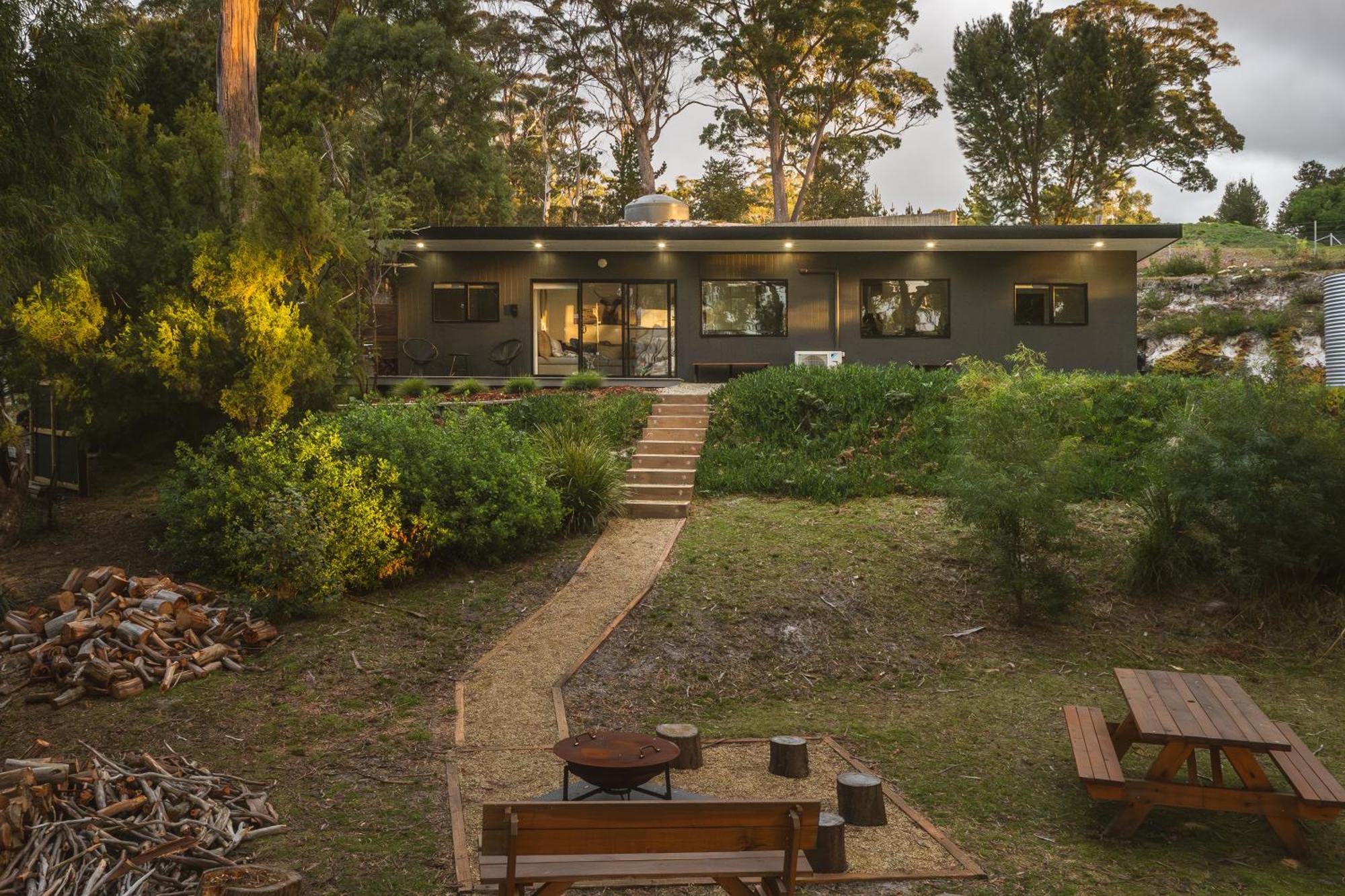 Blyth Retreat, Bruny Island Villa Simpsons Bay ภายนอก รูปภาพ